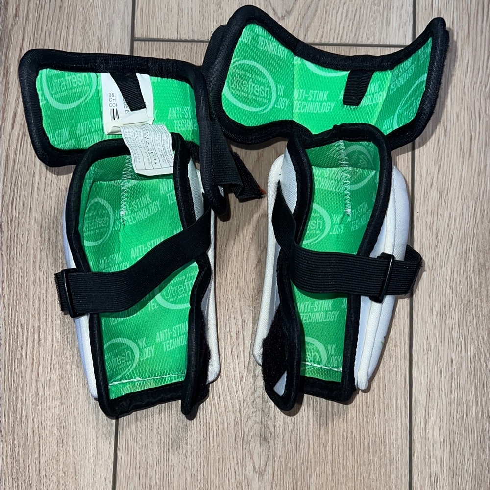 VIC CX2 White and Green Protective Elbow Pads - Picture 9 of 16